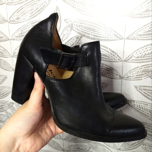 Ivylee Copenhagen Boot Ankle Heeled Buckle Almond Toe Black Leather Boho Western - Picture 1 of 8